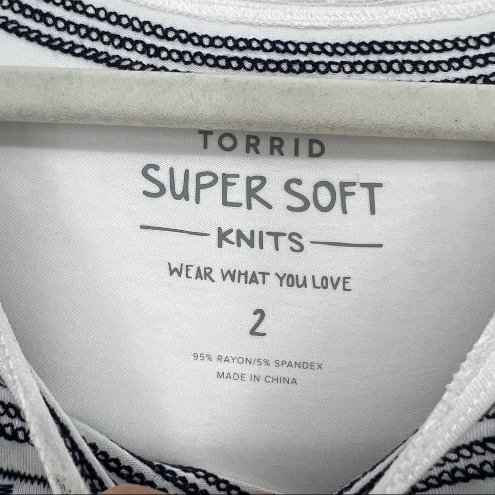 Torrid Super Soft Knits Short Flutter Sleeves Top… - image 5